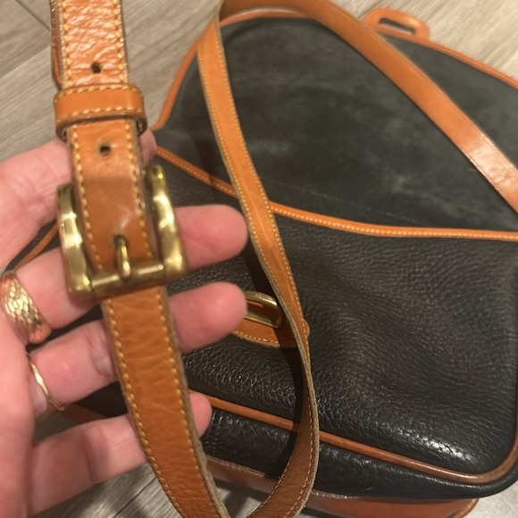 Vintage Dooney & Bourke Black & Brown Fold Over Leather Crossbody Should… - Picture 13 of 16